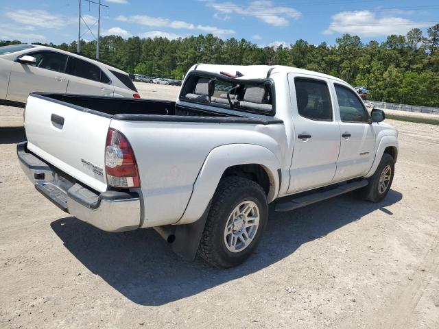 Пикапы TOYOTA TACOMA 2015 Белы