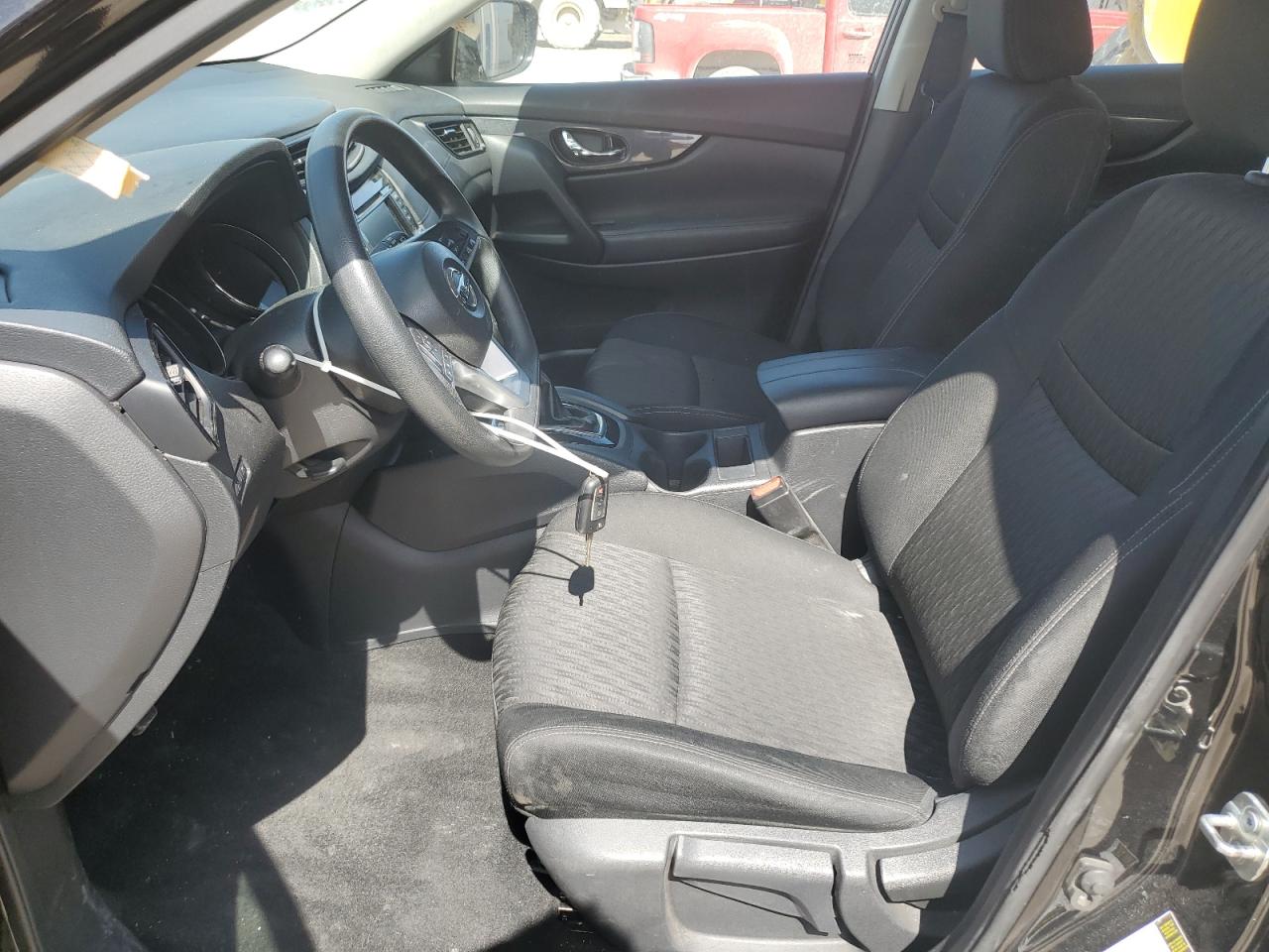KNMAT2MV9JP553283 NISSAN ROGUE 2018