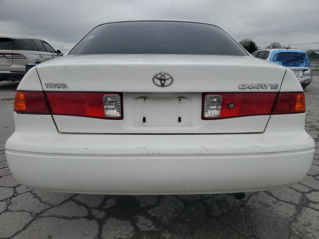 2000 Toyota Camry Le VIN: JT2BG28K1Y0457250 Lot: 52166405