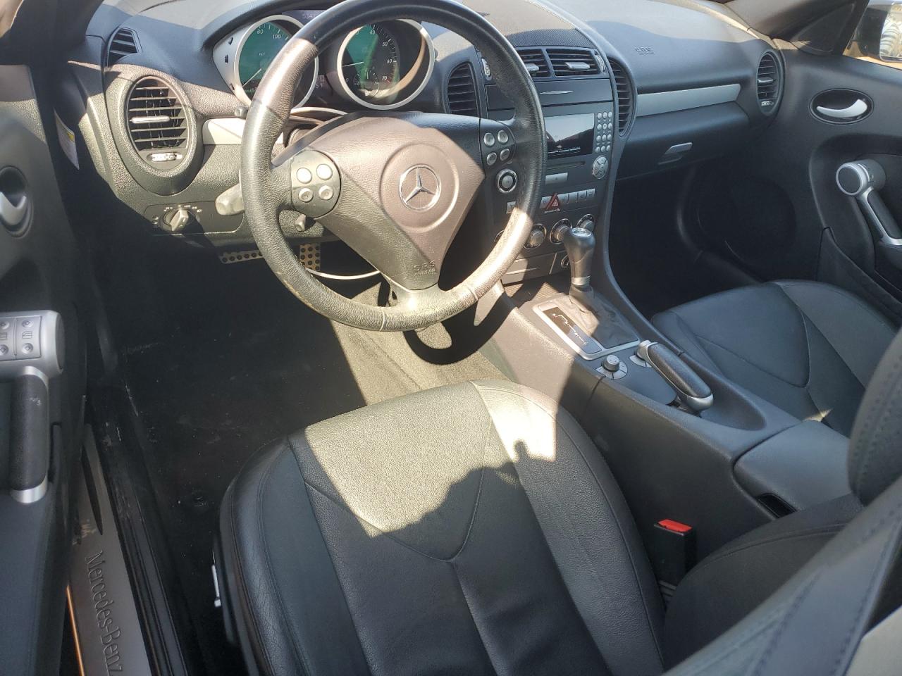 2006 Mercedes-Benz Slk 280 VIN: WDBWK54F86F118141 Lot: 52296395