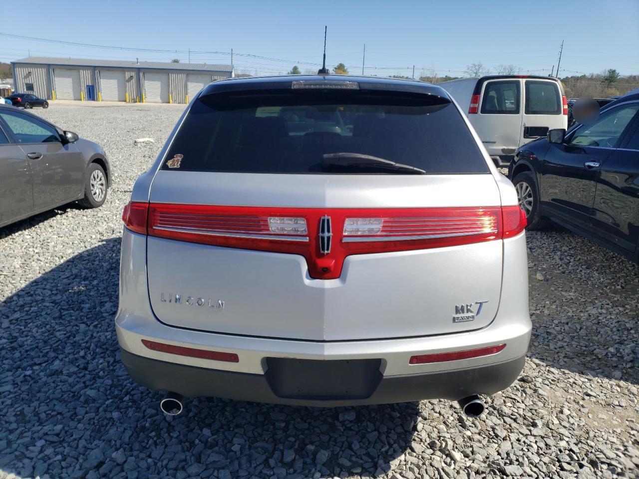 2011 Lincoln Mkt VIN: 2LMHJ5AR4BBJ50348 Lot: 52296835