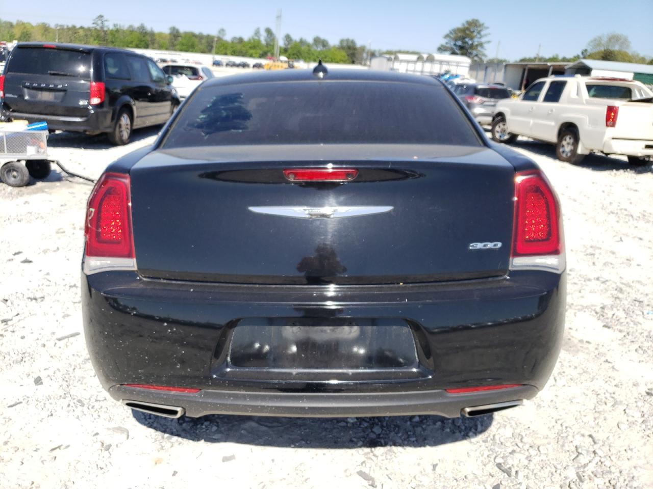 2018 Chrysler 300 Touring VIN: 2C3CCAAG5JH265052 Lot: 53345885