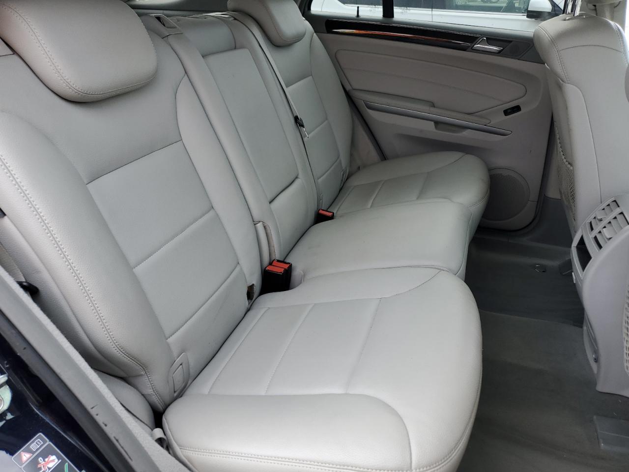 2010 Mercedes-Benz Ml 350 VIN: 4JGBB5GB1AA613825 Lot: 53043115
