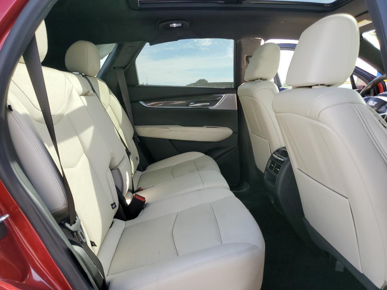 1gykngrs3nz121027 1GYKNGRS3NZ121027 2022 Cadillac Xt5 Sport