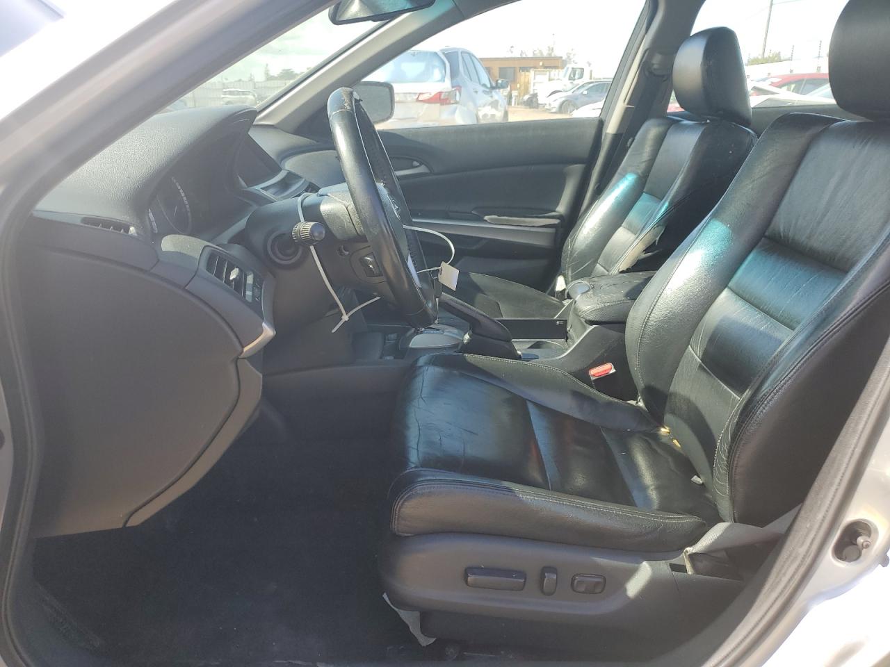 2010 Honda Accord - Image 7