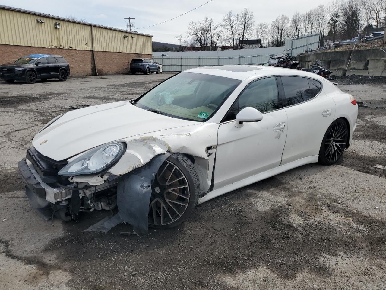 Marlboro, NY에서 판매 중인 2011 Porsche Panamera 2 - Front End