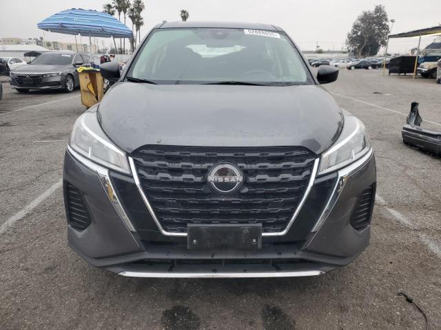  NISSAN KICKS 2023 Серый