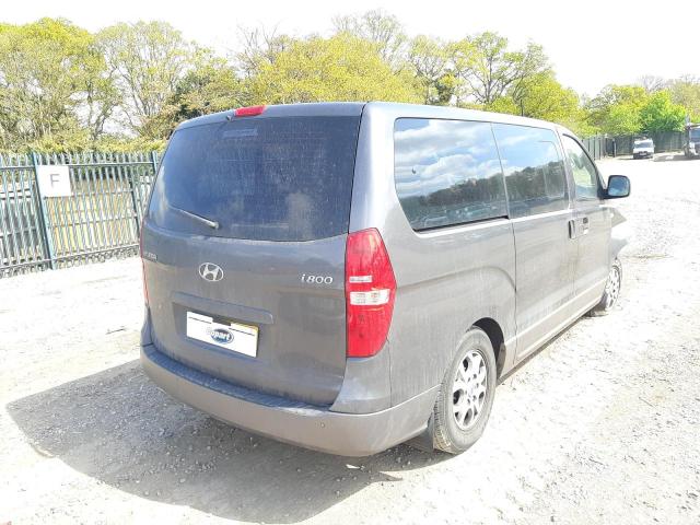 2012 HYUNDAI I800 STYLE