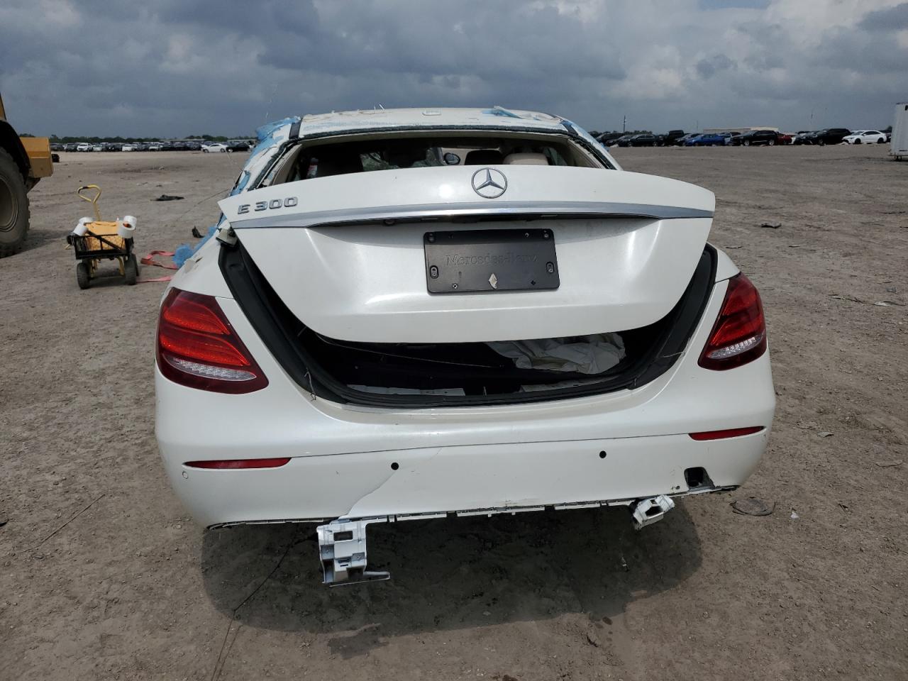 2017 Mercedes-Benz E 300 VIN: WDDZF4JB0HA284884 Lot: 55317155