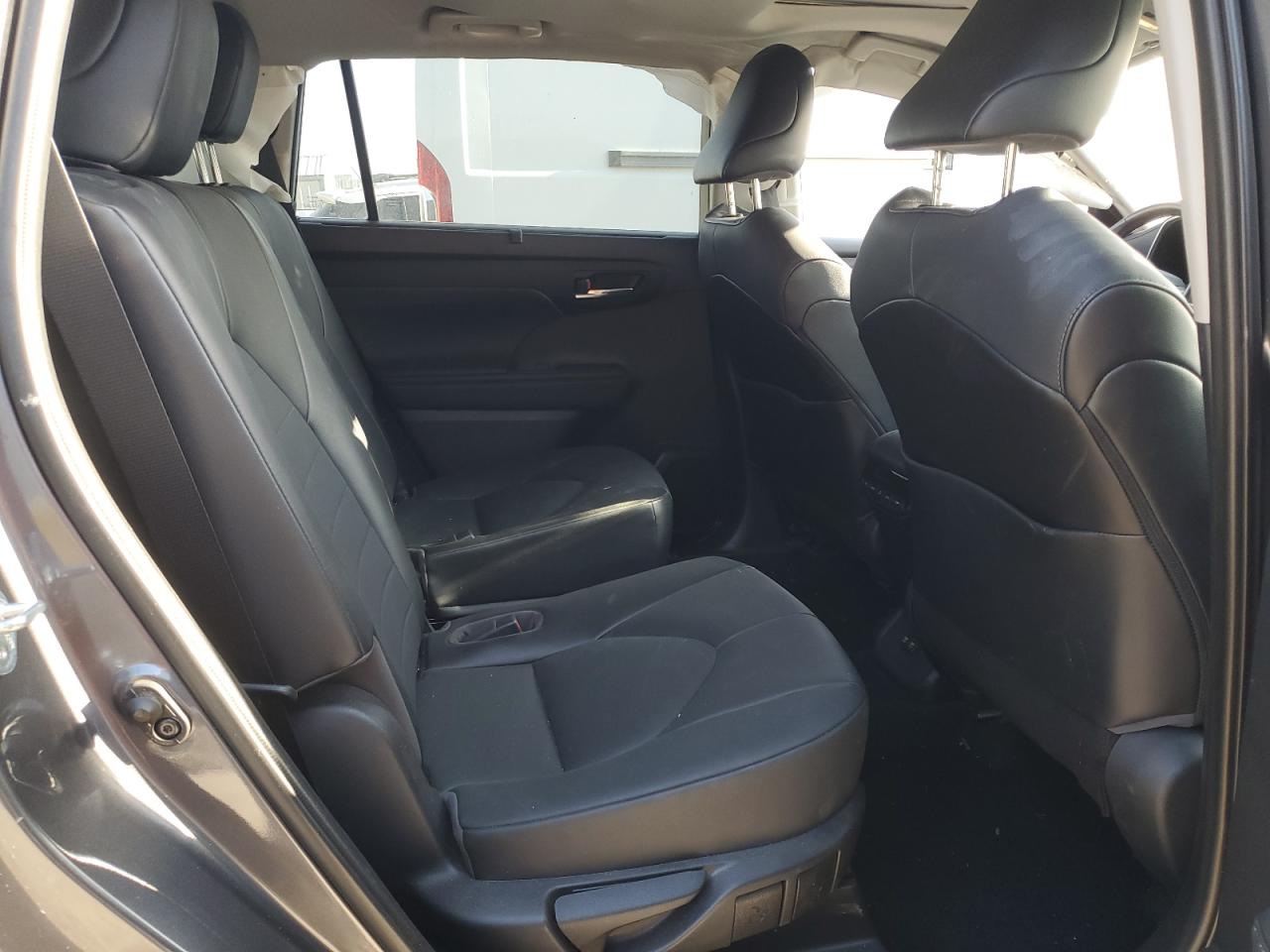 2021 Toyota Highlander Xle VIN: 5TDGZRBH8MS548567 Lot: 53362795