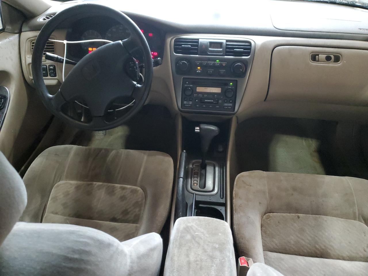 2002 Honda Accord Se VIN: 1HGCG32002A010551 Lot: 55133655