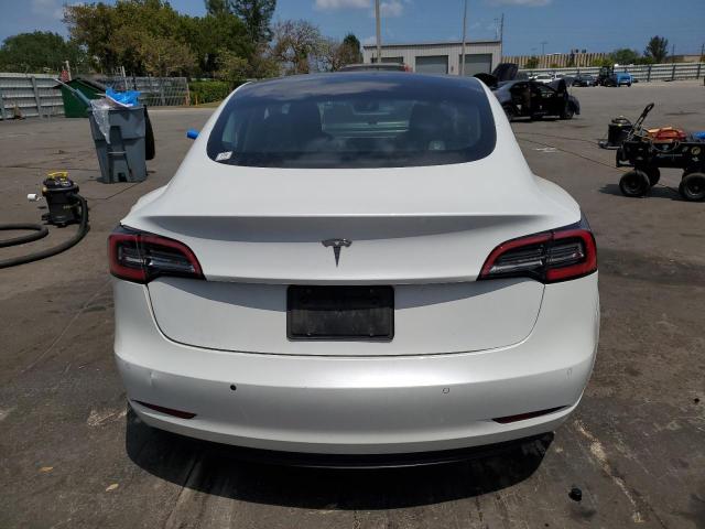  TESLA MODEL 3 2021 Biały