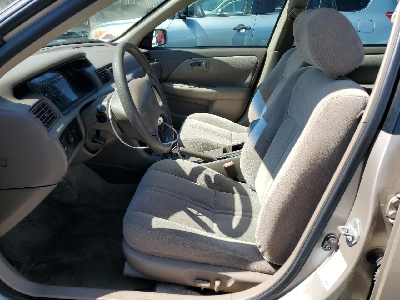 2000 Toyota Camry Ce VIN: 4T1BG22K4YU741623 Lot: 50770185