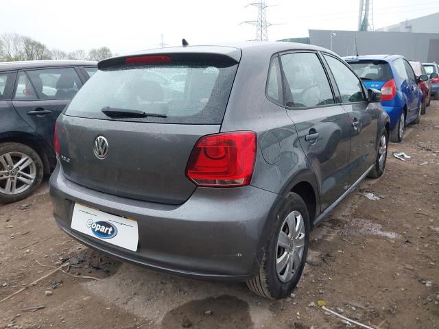 2011 VOLKSWAGEN POLO S 60