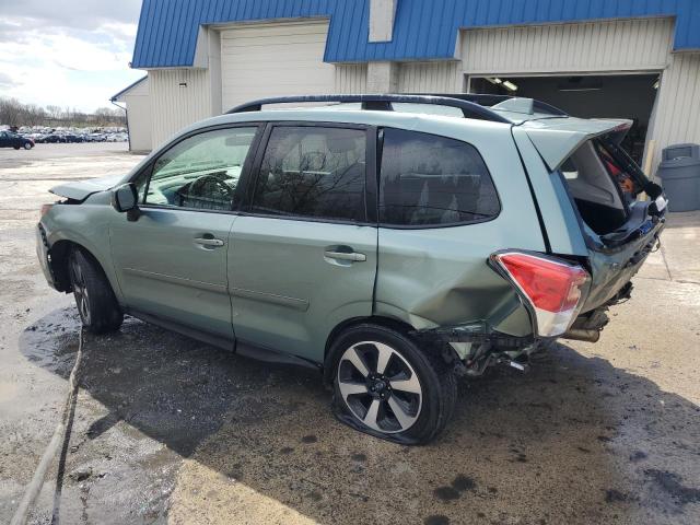 SUBARU FORESTER 2018 Зеленый