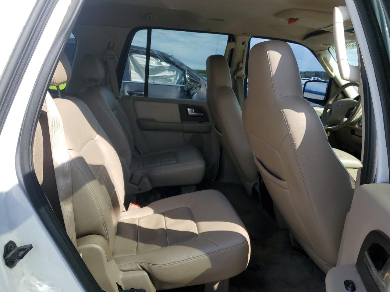 2004 Ford Expedition Xlt VIN: 1FMEU15W04LA49387 Lot: 52386065