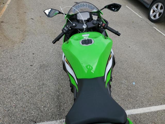 う出品 KAWASAKI Ninja ZX-25R (メタリックスパークブラック) - AOSHIMA