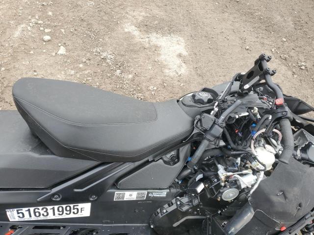 2025 SKIDOO SNOWMOBILE
