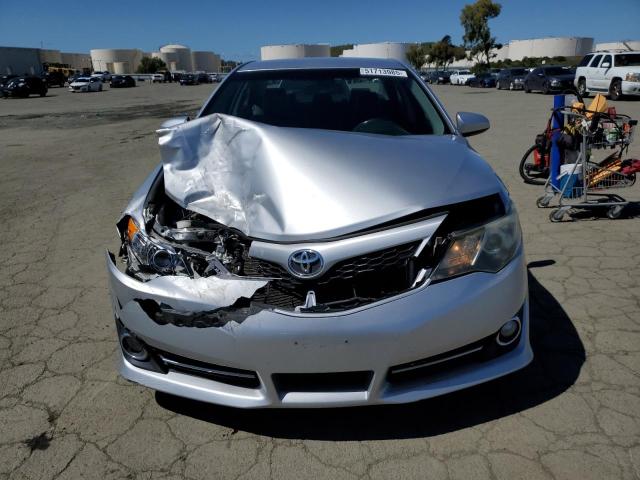  TOYOTA CAMRY 2012 Серебристый