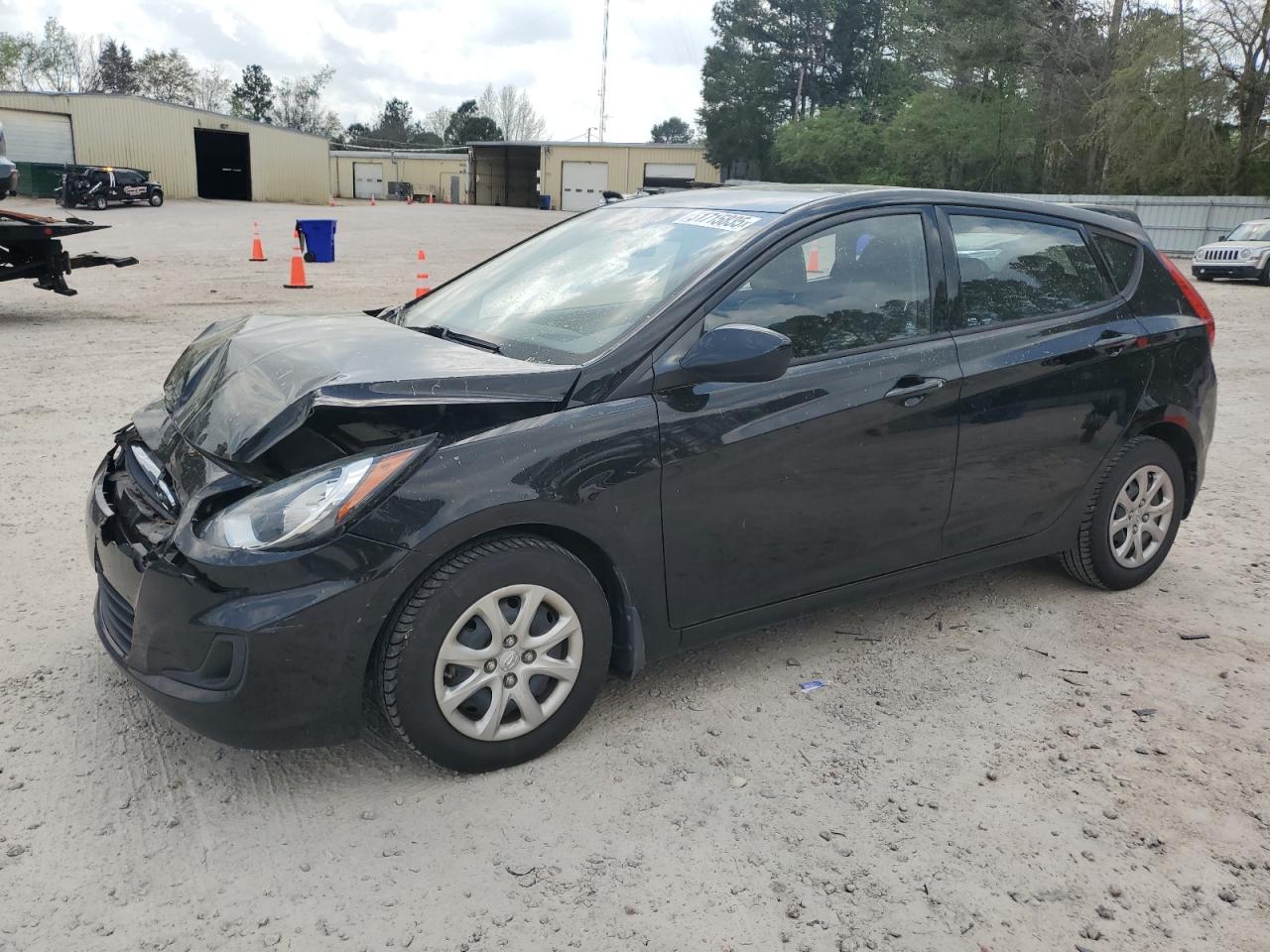 2013 Hyundai Accent Gls for Sale in Knightdale, NC - Front End