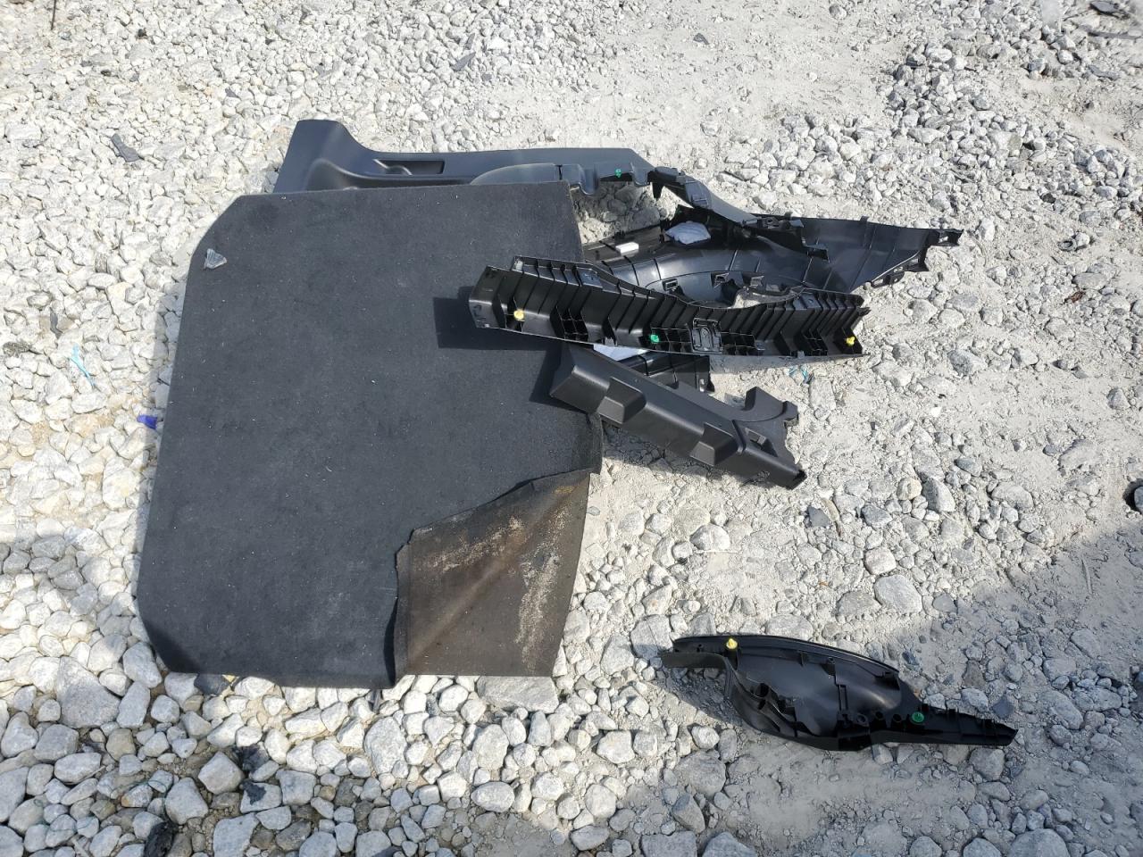 2014 Honda Cr-V Lx VIN: 3CARM3H32EG704337 Lot: 51910145