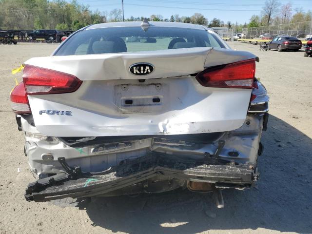 KIA FORTE 2018 Серебристый