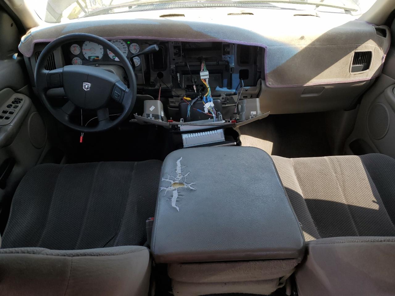 2004 Dodge Ram 1500 St VIN: 1D7HA18D24J124001 Lot: 54313645