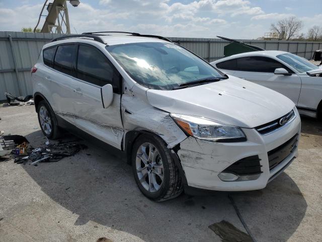 Паркетники FORD ESCAPE 2013 Белы