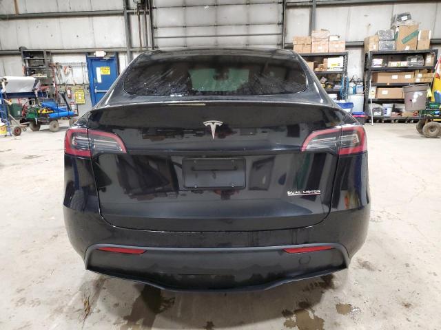  TESLA MODEL Y 2022 Черный