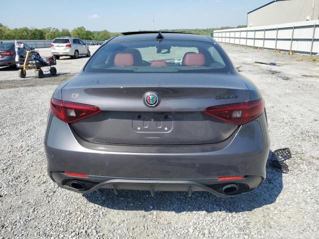  ALFA ROMEO GIULIA 2019 Gray