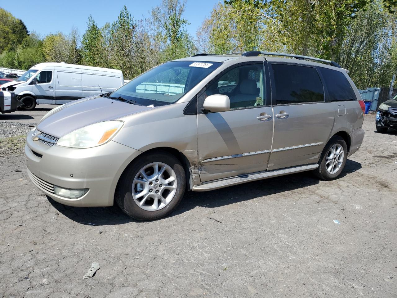 2004 Toyota Sienna Xle للبيع في Portland، OR - Side