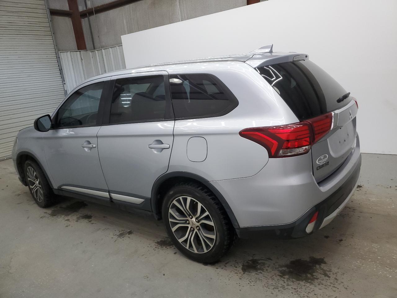 2017 Mitsubishi Outlander Es VIN: JA4AD2A30HZ047060 Lot: 53603785