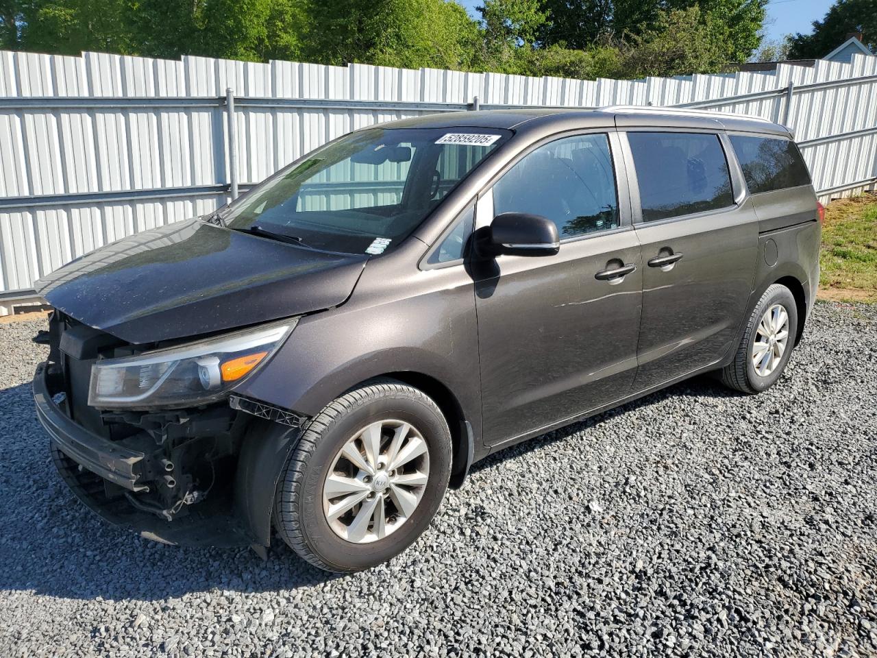 2015 Kia Sedona Lx للبيع في Gastonia، NC - Front End