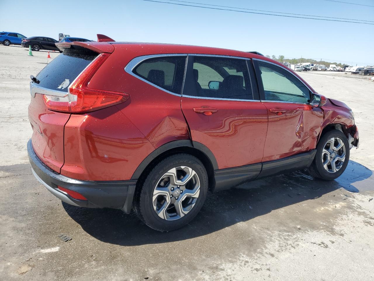 VIN: 5J6RW1H8XJL000863 2018 HONDA CRV