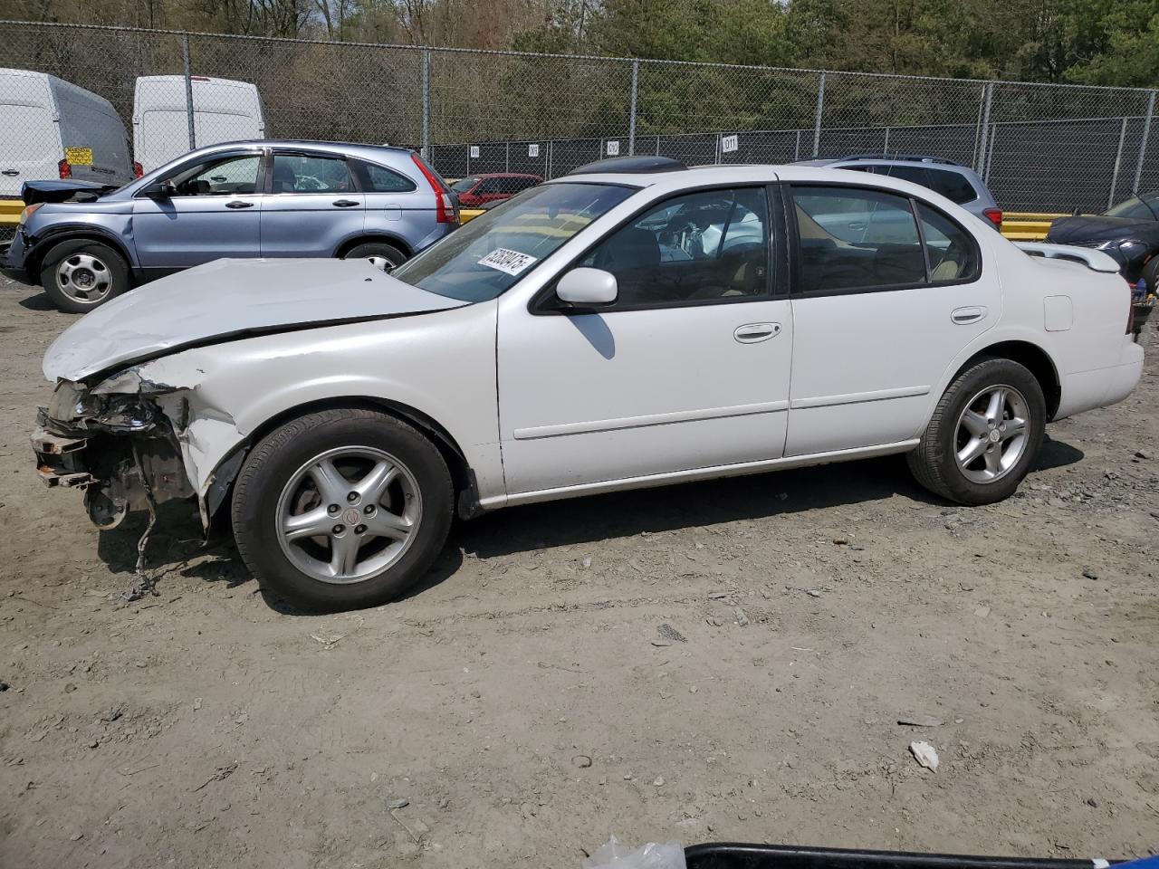 1997 Nissan Maxima Gle for Sale in Waldorf, MD - Front End