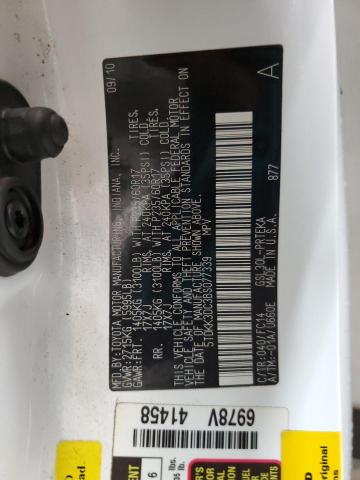 2011 TOYOTA SIENNA LE  