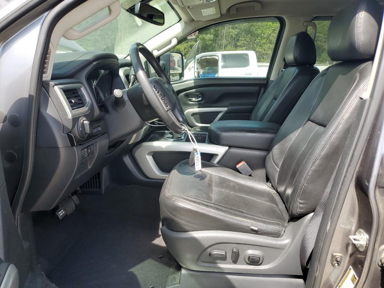 2018 Nissan Titan Sv VIN: 1N6AA1E65JN511984 Lot: 53536735