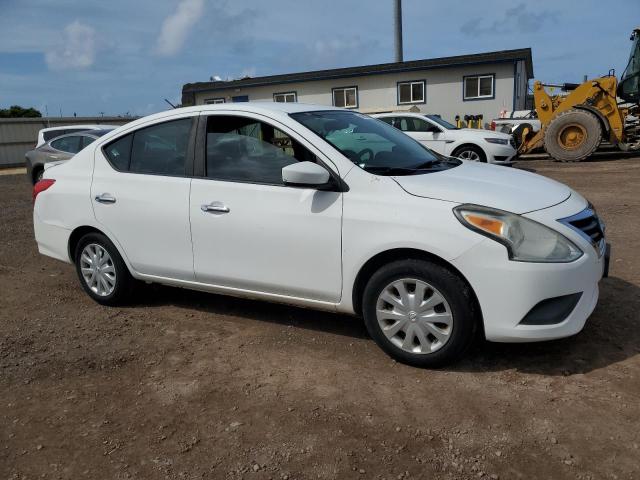 Sedans NISSAN VERSA 2016 Biały