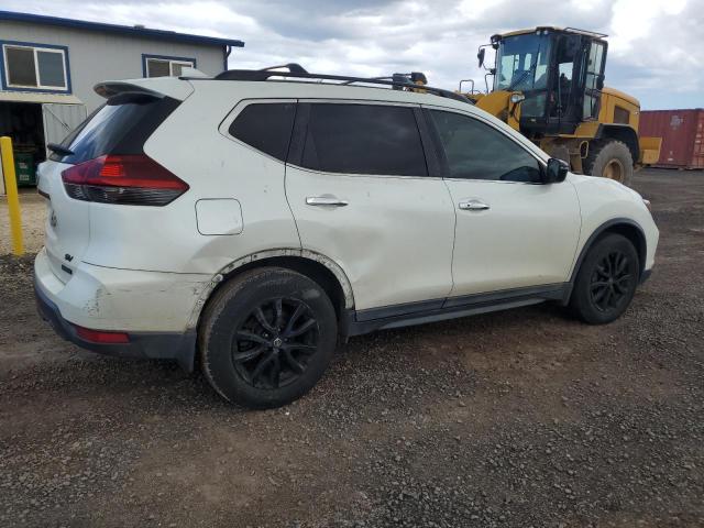  NISSAN ROGUE 2018 Белы