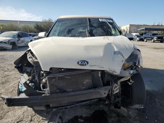 Паркетники KIA SOUL 2013 Кремовий