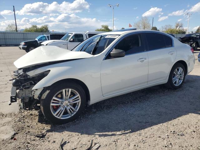  INFINITI G37 2013 White