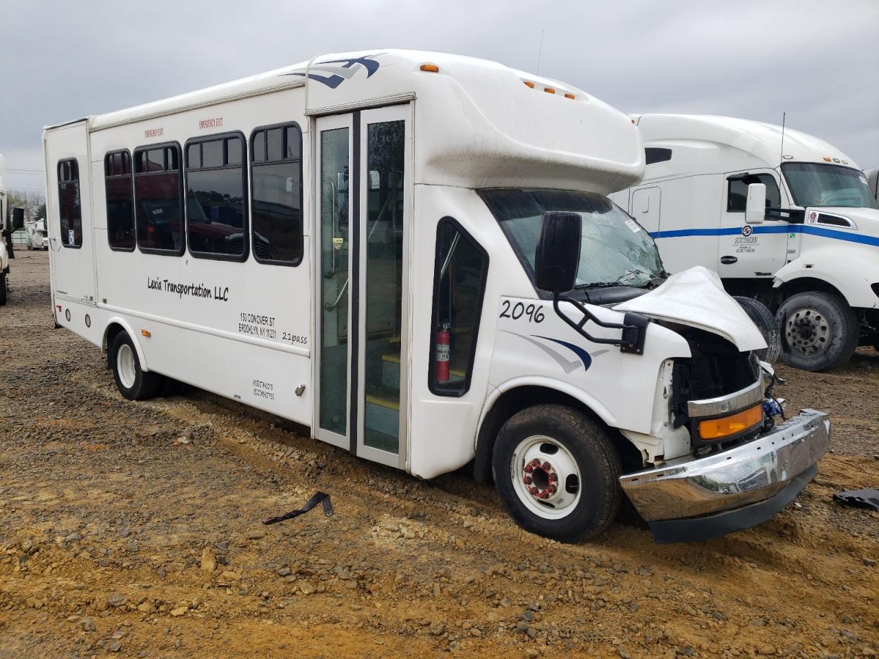 2019 Chevrolet Express G4500 na sprzedaż w Chatham, VA - Front End