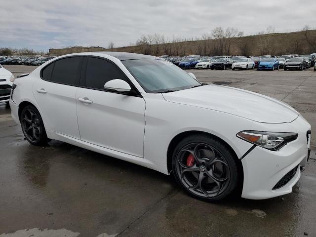  ALFA ROMEO GIULIA 2017 Biały