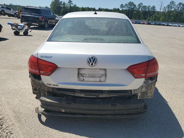  VOLKSWAGEN PASSAT 2013 Srebrny