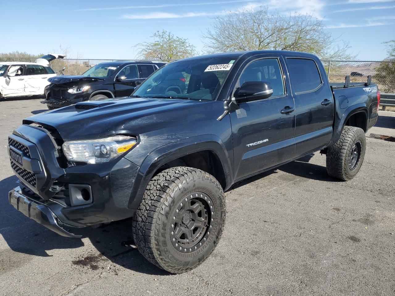 2017 Toyota Tacoma Double Cab zu verkaufen in North Las Vegas, NV - All Over