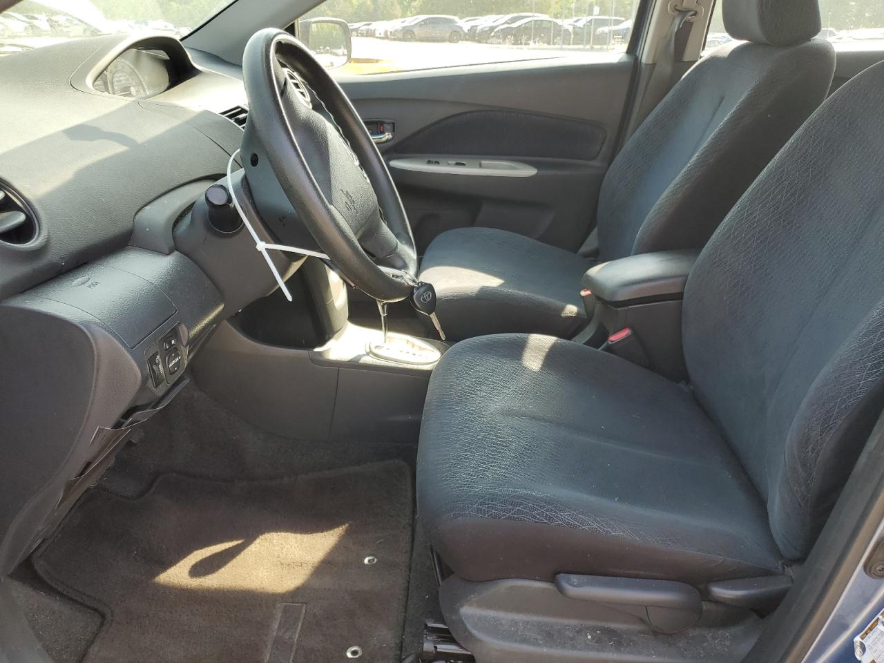 2008 Toyota Yaris VIN: JTDBT923681199525 Lot: 54237605
