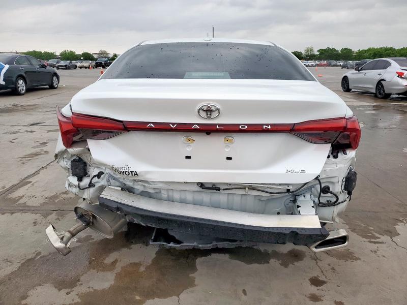  TOYOTA AVALON 2022 Белый