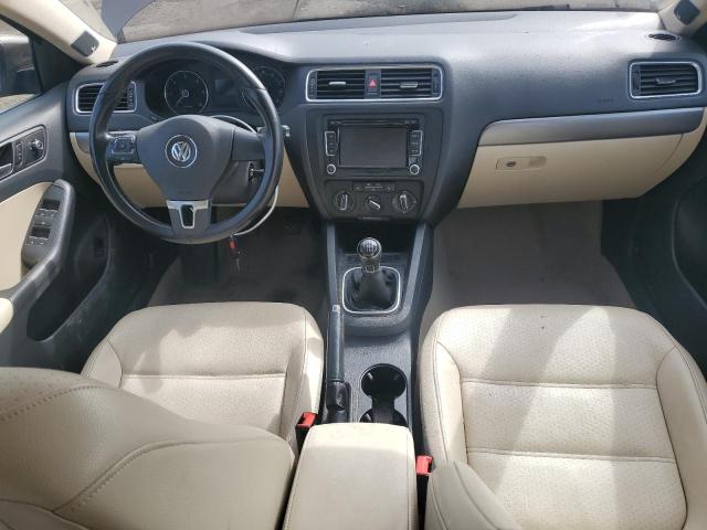 Sedans VOLKSWAGEN JETTA 2014 Brown
