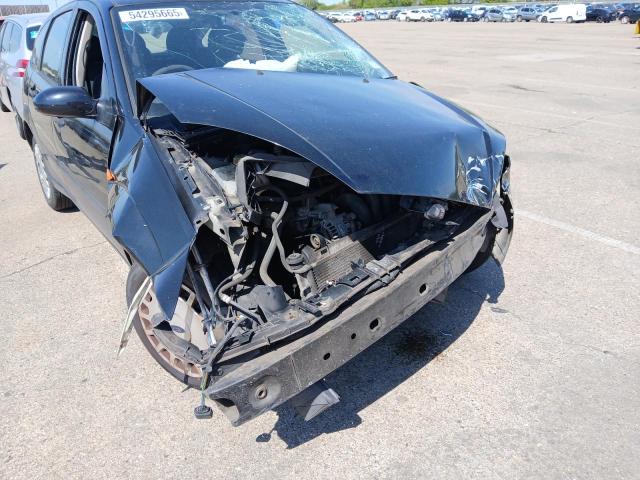 2004 FORD FOCUS FLIG