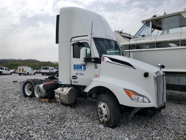 2023 Kenworth T680 Semi Truck